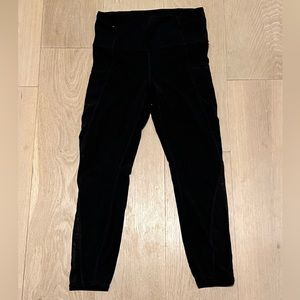 Women’s Athleta Ankle Length Leggings Size M Medium!